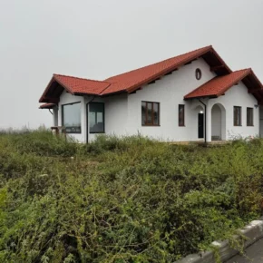 Алюминиевое остекление балкона: практично, современно и по-настоящему удобно